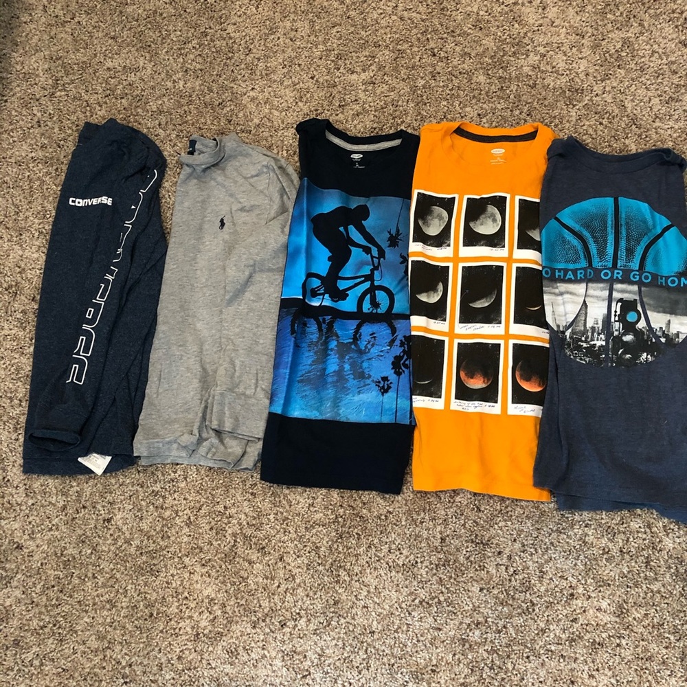 5 boys Long sleeve T-shirts’ size 8